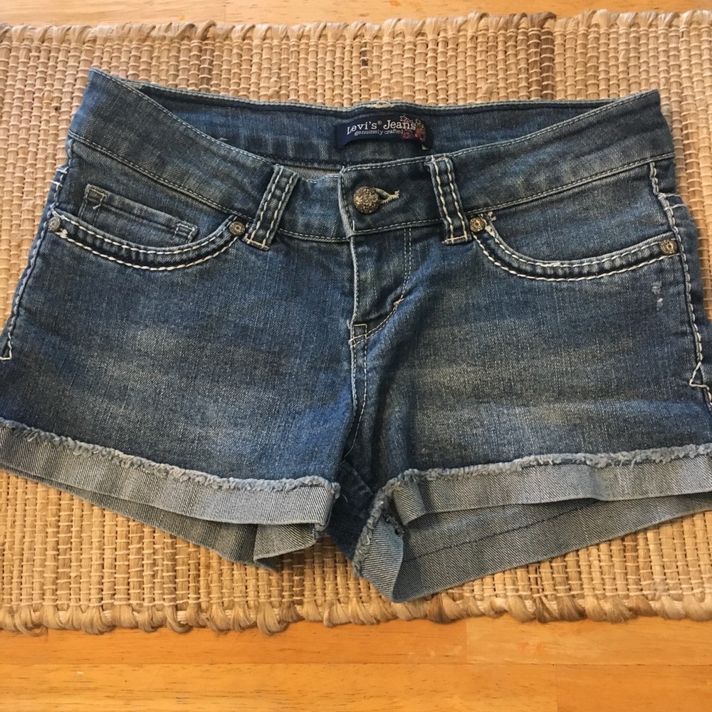 Levi’s shorts